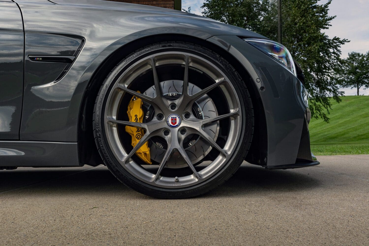 BMW F80 HRE wheel
