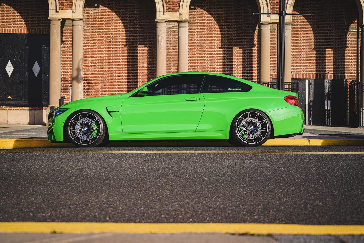 BMW M4 Verde Mantis